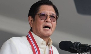 黄岩岛惊现一道白线,菲律宾错失窗口,中国两大动作是动武前兆?